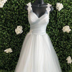Sophia Tolli Nightingale Misty Grey Size 8